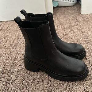 Steve Madden chelsea boots
